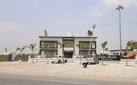 Diwan Hotel 3*