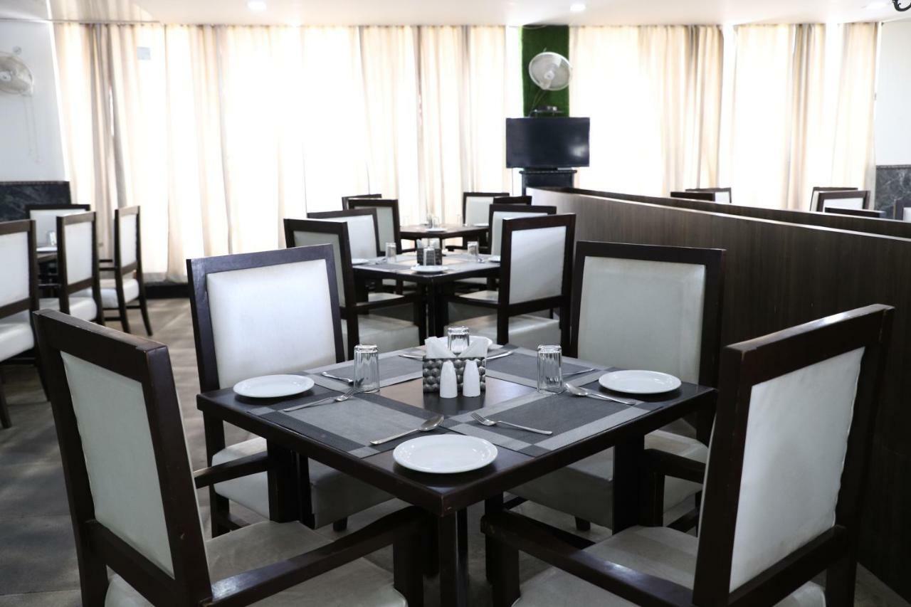 Diwan Hotel And Restaurant Surkhi Exterior photo