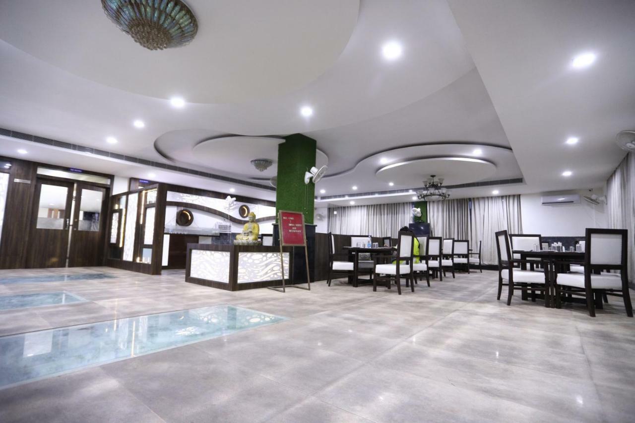 Diwan Hotel And Restaurant Surkhi Exterior photo