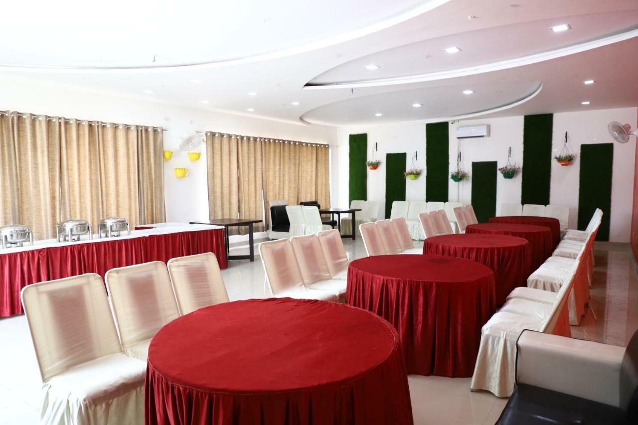 Diwan Hotel And Restaurant Surkhi Exterior photo
