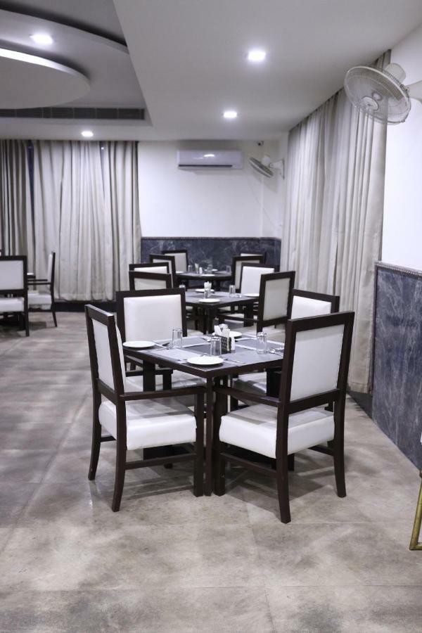 Diwan Hotel And Restaurant Surkhi Exterior photo